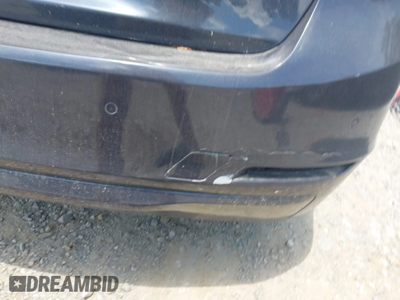 2015 BMW 3 Series 328i xDrive с VIN WBA3B5C54FF961859, выставлен на аукционе IAAI как лот 42647467 с пробегом Не указан миль и . История ставок и продаж доступна на DreamBid. Изображение 16.