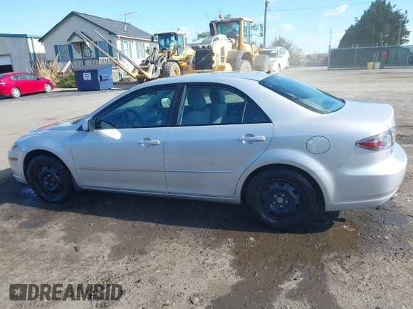 2006 Mazda 6 i with VIN 1YVFP80C165M62457, listed as a IAAI auction lot 41849081 with 172,372 mi miles. Bid and sale history available at carsss.com. Image 14.