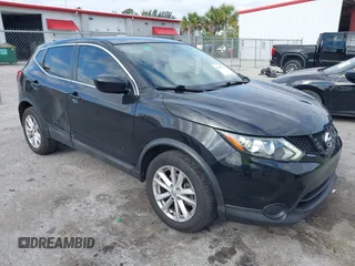 2017 Nissan Rogue Sport S with VIN JN1BJ1CR5HW123634, listed as a IAAI auction lot 42094777 with 93,101 mi miles. Bid and sale history available at carsss.com. Image 1.