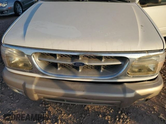 1999 Ford Explorer XLT z VIN 1FMZU34E8XZB93177, wystawiony jako Copart lot #61252815 z przebiegiem 133 452 mil mil oraz Czysty tytuł • Clean title. Historia ofert i sprzedaży dostępna na DreamBid. Obrazek 12.