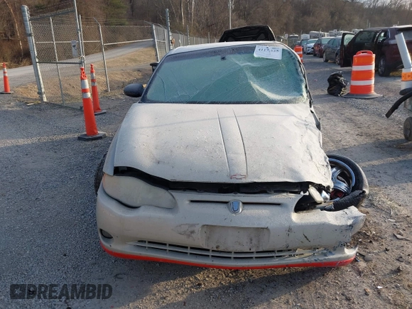 2004 Chevrolet Monte Carlo SS with VIN 2G1WX12K149304405, listed as a IAAI auction lot 41173525 with 202,099 mi miles. Bid and sale history available at carsss.com. Image 10.