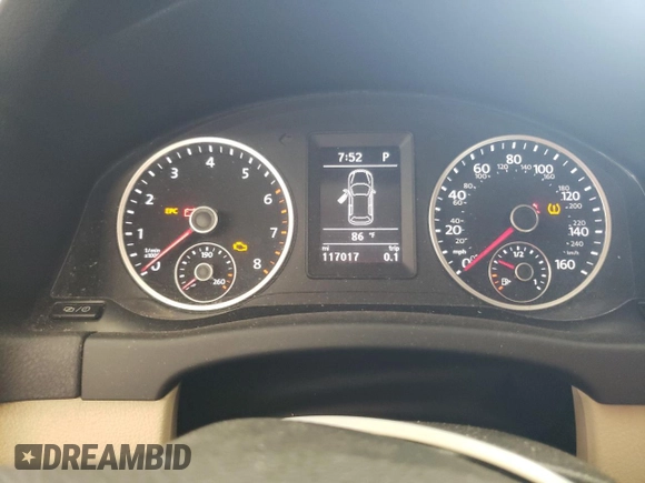 2017 Volkswagen Tiguan S with VIN WVGBV7AX8HW501835, listed as a Copart auction lot 58415625 with 117,017 mi miles and Clean title. Bid and sale history available at DreamBid. Image 9.