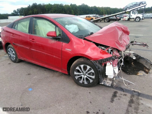2022 Toyota Prius LE with VIN JTDL9MFUXN3037941, listed as a IAAI auction lot 40747303 with 1 mi miles. Bid and sale history available at carsss.com. Image 1.