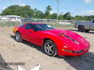 1993 Chevrolet Corvette with VIN 1G1YY23P8P5119386, listed as a IAAI auction lot 42479976 with 101,770 mi miles and . Bid and sale history available at DreamBid. Image 1.