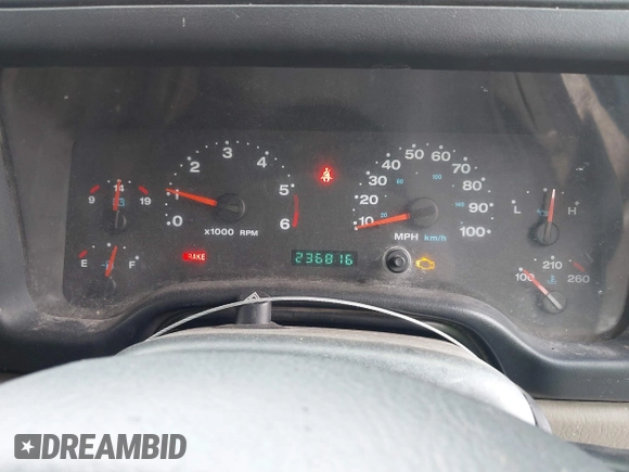 2006 Jeep Wrangler Sport Right Hand Drive with VIN 1J4F449S46P716520, listed as a IAAI auction lot 41763887 with 236,816 mi miles. Bid and sale history available at carsss.com. Image 7.