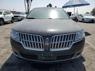 2012 Lincoln MKZ Hybrid with VIN 3LNDL2L30CR820945, listed as a Copart auction lot 63230365 with 157,482 mi miles and Salvage title. Bid and sale history available at DreamBid. Image 5.