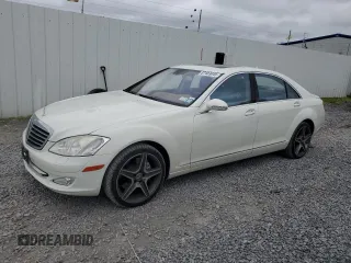 2008 Mercedes-Benz S 550 z VIN WDDNG86X38A207840, wystawiony jako Copart lot #57403945 z przebiegiem 132 025 mil mil oraz Czysty tytuł • Clean title. Historia ofert i sprzedaży dostępna na DreamBid. Obrazek 1.