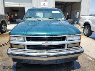1998 Chevrolet Tahoe with VIN 1GNEC13R4WR131926, listed as a Copart auction lot 61548494 with 354,592 mi miles and Salvage Title. Bid and sale history available at carsss.com. Image 5.
