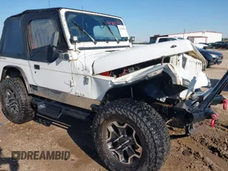 1992 Jeep Wrangler with VIN 2J4FY29S3NJ546994, listed as a IAAI auction lot 41765343 with 191,215 mi miles. Bid and sale history available at carsss.com. Image 1.