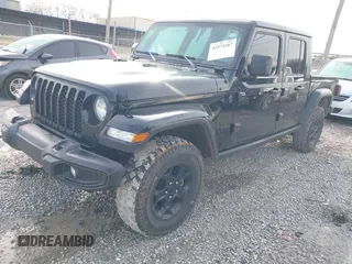 2023 Jeep Gladiator Sport S z VIN 1C6HJTAG7PL567903, wystawiony jako IAAI lot #41574387 z przebiegiem 49 378 mil mil oraz . Historia ofert i sprzedaży dostępna na DreamBid. Obrazek 17.