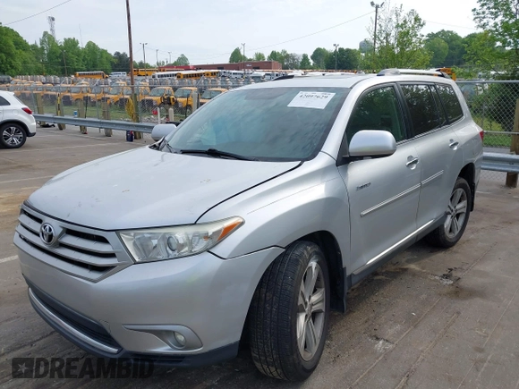 2013 Toyota Highlander Limited with VIN 5TDYK3EH7DS105327, listed as a IAAI auction lot 42097629 with 208,787 mi miles and . Bid and sale history available at DreamBid. Image 17.