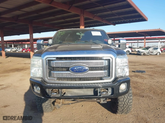 2015 Ford Super Duty F-250 SRW Lariat with VIN 1FT7W2BT6FEC13580, listed as a IAAI auction lot 41466639 with 196,761 mi miles. Bid and sale history available at carsss.com. Image 12.