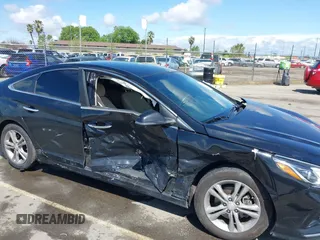 2018 Hyundai Sonata SEL with VIN 5NPE34AFXJH666455, listed as a IAAI auction lot 41939513 with 119,290 mi miles and . Bid and sale history available at carsss.com. Image 6.