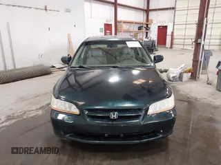 2001 Honda Accord EX с VIN 1HGCG16571A034550, выставлен на аукционе IAAI как лот 42104425 с пробегом 251 018 миль миль и . История ставок и продаж доступна на DreamBid. Изображение 13.