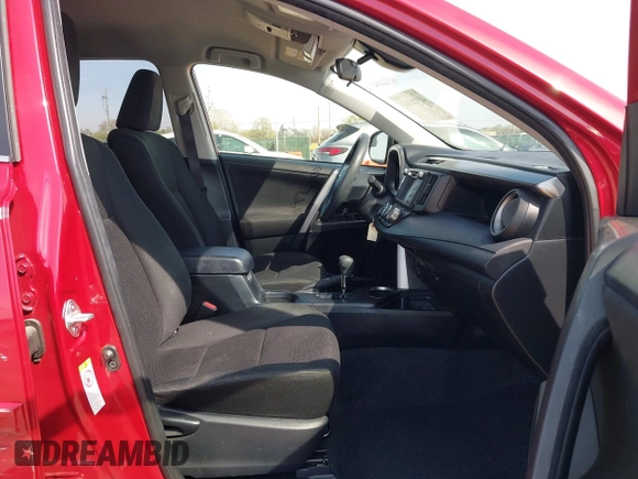 2017 Toyota RAV4 LE z VIN JTMZFREV1HJ114691, wystawiony jako IAAI lot #41920061 z przebiegiem 35 885 mil mil oraz . Historia ofert i sprzedaży dostępna na DreamBid. Obrazek 5.