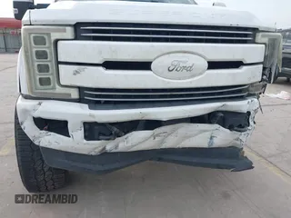 2019 Ford F-250 XL z VIN 1FT7W2BT8KEC07418, wystawiony jako IAAI lot #42261333 z przebiegiem 99 816 mil mil oraz . Historia ofert i sprzedaży dostępna na DreamBid. Obrazek 17.