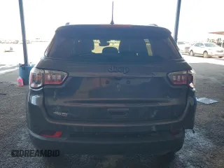 2024 Jeep Compass Latitude z VIN 3C4NJDBN2RT123706, wystawiony jako Copart lot #62509695 z przebiegiem 11 534 mil mil oraz Czysty tytuł • Clean title. Historia ofert i sprzedaży dostępna na DreamBid. Obrazek 6.