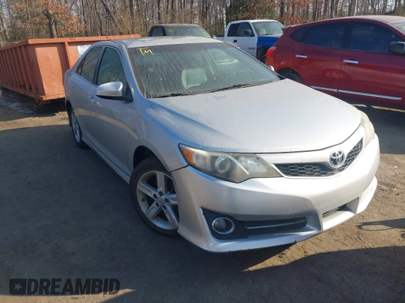 2012 Toyota Camry L with VIN 4T1BF1FK8CU075740, listed as a IAAI auction lot 41412392 with 330,907 mi miles. Bid and sale history available at carsss.com. Image 1.