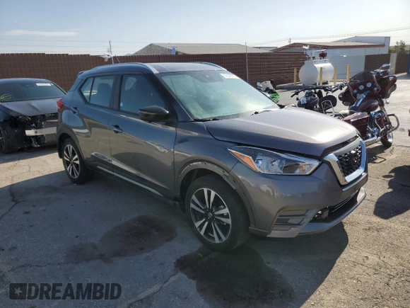 2020 Nissan Kicks SR z VIN 3N1CP5DV3LL550170, wystawiony jako Copart lot #59509165 z przebiegiem 23 964 mil mil oraz Szkoda całkowita • Salvage title. Historia ofert i sprzedaży dostępna na DreamBid. Obrazek 4.