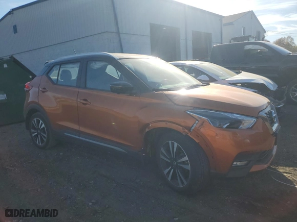 2020 Nissan Kicks SR with VIN 3N1CP5DV3LL554803, listed as a Copart auction lot 77811474 with 23,320 mi miles and Salvage Title. Bid and sale history available at carsss.com. Image 4.
