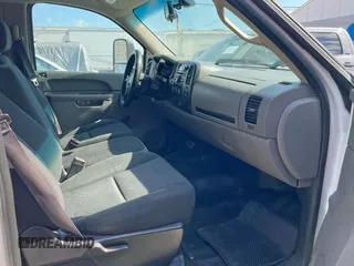 2013 Chevrolet Silverado 1500 with VIN 1GB4CZC80DF118121, listed as a Copart auction lot 56779405 with 258,905 mi miles and Clean Title. Bid and sale history available at DreamBid. Image 5.