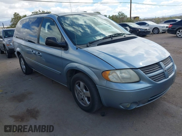 2005 Dodge Caravan SXT with VIN 2D4GP44L75R193138, listed as a IAAI auction lot 42073429 with 206,915 mi miles and . Bid and sale history available at DreamBid. Image 1.