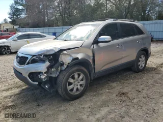 2013 Kia Sorento LX with VIN 5XYKT3A67DG353839, listed as a Copart auction lot 46053515 with 130,802 mi miles and Salvage Title. Bid and sale history available at carsss.com. Image 1.