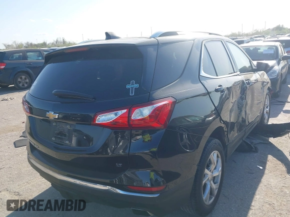 2020 Chevrolet Equinox LT with VIN 2GNAXLEX0L6132797, listed as a IAAI auction lot 41845477 with 31,901 mi miles. Bid and sale history available at carsss.com. Image 4.