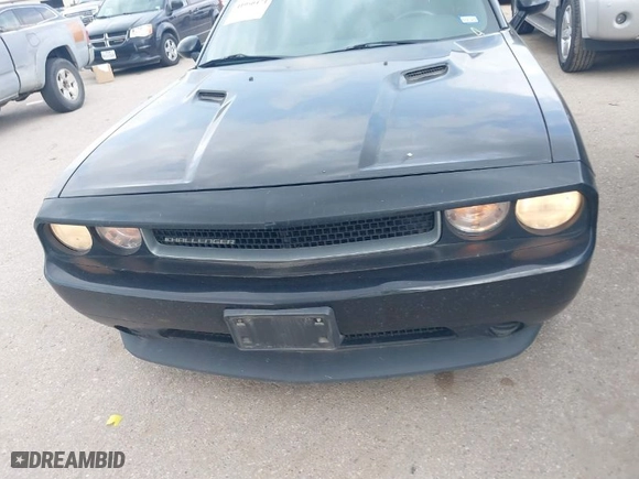 2013 Dodge Challenger SXT with VIN 2C3CDYAG5DH653375, listed as a IAAI auction lot 41950474 with 135,402 mi miles. Bid and sale history available at carsss.com. Image 12.