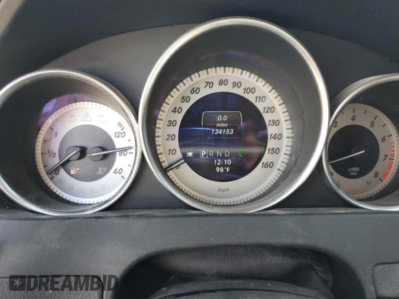2013 Mercedes-Benz C 250 Sport с VIN WDDGF4HB1DR289701, выставлен на аукционе Copart как лот 64583045 с пробегом 134 153 миль миль и Чистый • Clean title. История ставок и продаж доступна на DreamBid. Изображение 9.