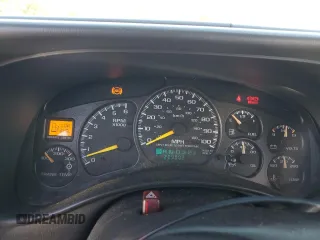2001 GMC Sierra 1500HD SLE z VIN 1GTGC13U81F154156, wystawiony jako Copart lot #75496844 z przebiegiem 209 902 mil mil oraz Szkody całkowita. Historia ofert i sprzedaży dostępna na DreamBid. Obrazek 9.