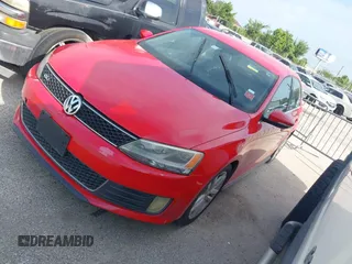 2012 Volkswagen Jetta Autobahn with VIN 3VW567AJ2CM451272, listed as a IAAI auction lot 42534240 with 173,256 mi miles and . Bid and sale history available at DreamBid. Image 2.