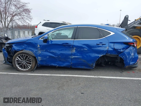 2022 Lexus NX 350h Premium с VIN 2T2GKCEZ9NC001397, выставлен на аукционе IAAI как лот 41882313 с пробегом 54 383 миль миль и . История ставок и продаж доступна на DreamBid. Изображение 6.