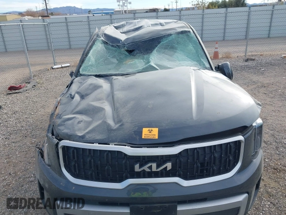 2024 Kia Telluride LX z VIN 5XYP2DGC8RG423352, wystawiony jako IAAI lot #41194764 z przebiegiem Nie podano mil oraz . Historia ofert i sprzedaży dostępna na DreamBid. Obrazek 6.