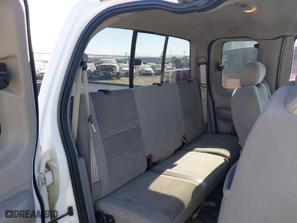 2004 Ford F-150 Heritage XL with VIN 2FTRX17244CA72124, listed as a IAAI auction lot 39967425 with 1 mi miles. Bid and sale history available at carsss.com. Image 8.