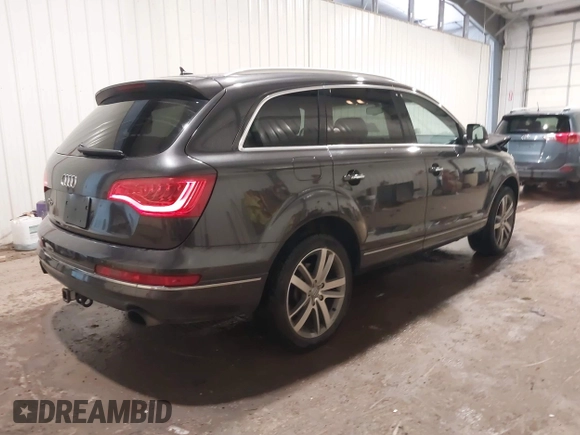 2013 Audi Q7 Premium Plus z VIN WA1LGAFE5DD005527, wystawiony jako IAAI lot #42616487 z przebiegiem 113 552 mil mil oraz . Historia ofert i sprzedaży dostępna na DreamBid. Obrazek 4.