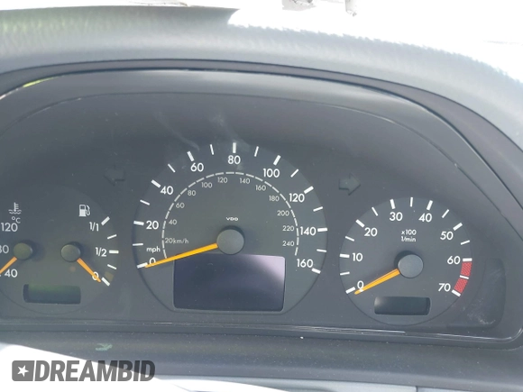 2002 Mercedes-Benz E-Class with VIN WDBJF65J32B485084, listed as a IAAI auction lot 41976183 with 1 mi miles. Bid and sale history available at carsss.com. Image 7.