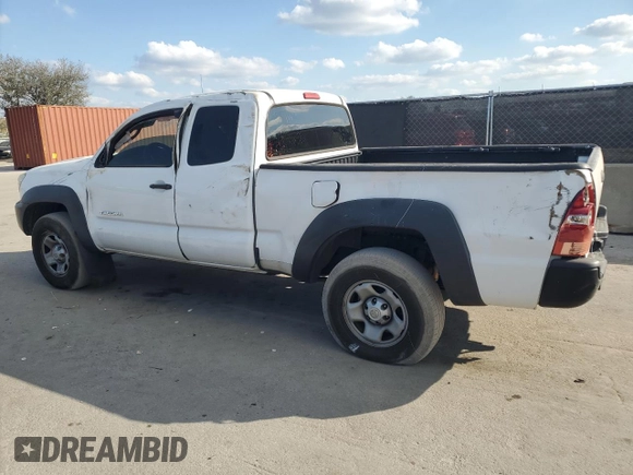 2013 Toyota Tacoma PreRunner with VIN 5TFTU4GN6DX041921, listed as a Copart auction lot 44636685 with 209,818 mi miles and Clean Title. Bid and sale history available at carsss.com. Image 2.