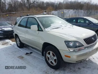 2000 Lexus RX 300 with VIN JT6HF10UXY0132714, listed as a IAAI auction lot 41611808 with 112,080 mi miles. Bid and sale history available at carsss.com. Image 1.