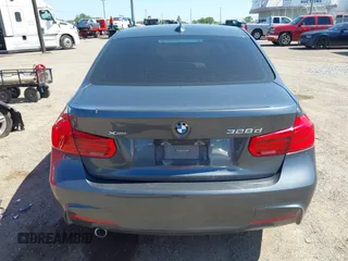 2018 BMW 3 Series с VIN WBA8F1C54JAE92929, выставлен на аукционе IAAI как лот 42236074 с пробегом 87 285 миль миль и . История ставок и продаж доступна на DreamBid. Изображение 16.
