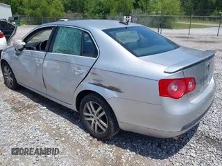 2006 Volkswagen Jetta 2.5L with VIN 3VWSG71K26M624575, listed as a IAAI auction lot 42184114 with 164,182 mi miles and . Bid and sale history available at DreamBid. Image 3.