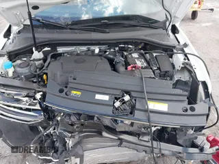 2024 Volkswagen Tiguan SE R-Line Black z VIN 3VVCB7AX1RM037369, wystawiony jako IAAI lot #41911287 z przebiegiem 16 458 mil mil oraz . Historia ofert i sprzedaży dostępna na DreamBid. Obrazek 10.