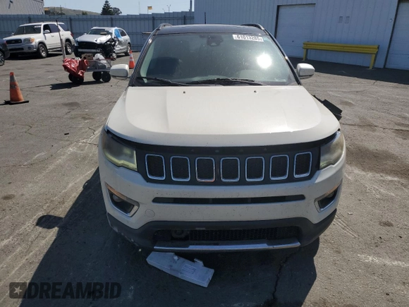 2018 Jeep Compass Limited с VIN 3C4NJDCB6JT354178, выставлен на аукционе Copart как лот 61013285 с пробегом 71 892 миль миль и Списание • Salvage title. История ставок и продаж доступна на DreamBid. Изображение 5.