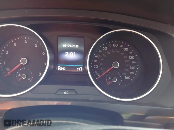 2020 Volkswagen Tiguan S z VIN 3VV1B7AX1LM110352, wystawiony jako IAAI lot #42224581 z przebiegiem 60 597 mil mil oraz . Historia ofert i sprzedaży dostępna na DreamBid. Obrazek 7.
