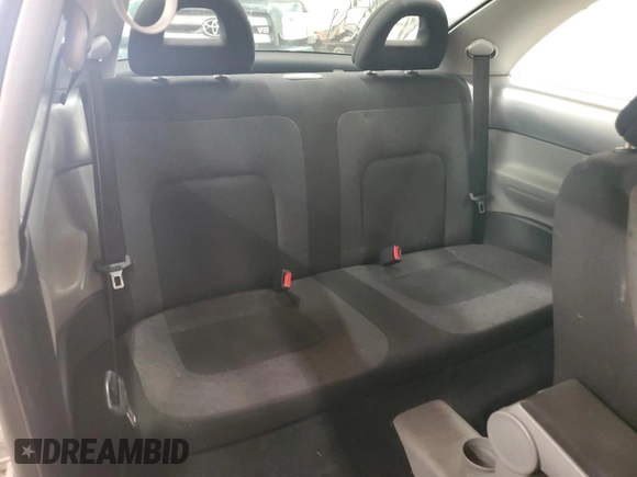 2000 Volkswagen Beetle GLS с VIN 3VWCA21C6YM444567, выставлен на аукционе Copart как лот 58412075 с пробегом 186 451 миль миль и Списание • Salvage title. История ставок и продаж доступна на DreamBid. Изображение 10.