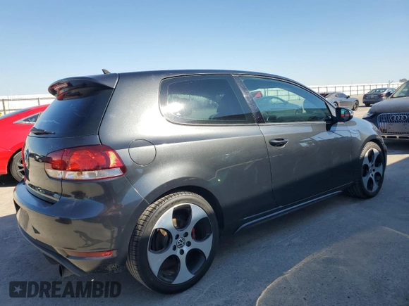 2013 Volkswagen GTI w/Conv & Sunroof z VIN WVWFD7AJ8DW005982, wystawiony jako Copart lot #50383495 z przebiegiem 157 169 mil mil oraz Czysty tytuł • Clean title. Historia ofert i sprzedaży dostępna na DreamBid. Obrazek 3.