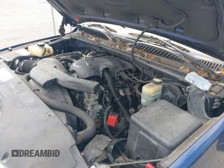 2002 Chevrolet Suburban LT z VIN 1GNFK16Z22J200124, wystawiony jako IAAI lot #42270704 z przebiegiem 218 478 mil mil oraz . Historia ofert i sprzedaży dostępna na DreamBid. Obrazek 10.
