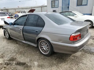 2003 BMW 5 Series 530iA with VIN WBADT634X3CK33314, listed as a Copart auction lot 76832604 with 265,273 mi miles and Salvage Title. Bid and sale history available at carsss.com. Image 2.