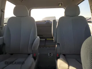 2011 Kia Sedona EX with VIN KNDMH4C72B6393042, listed as a Copart auction lot 78576884 with 240,348 mi miles and Salvage Title. Bid and sale history available at carsss.com. Image 10.