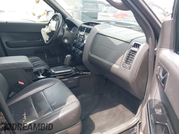 2012 Ford Escape Limited with VIN 1FMCU0EG9CKA10523, listed as a IAAI auction lot 41963626 with 237,795 mi miles. Bid and sale history available at carsss.com. Image 5.